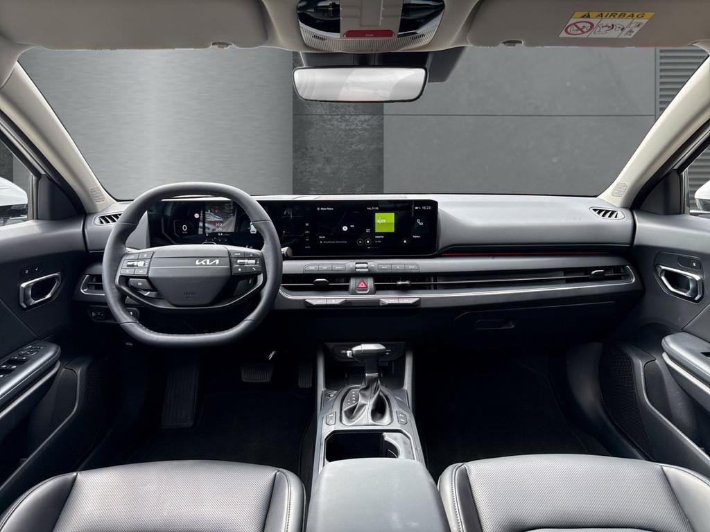 Kia K4