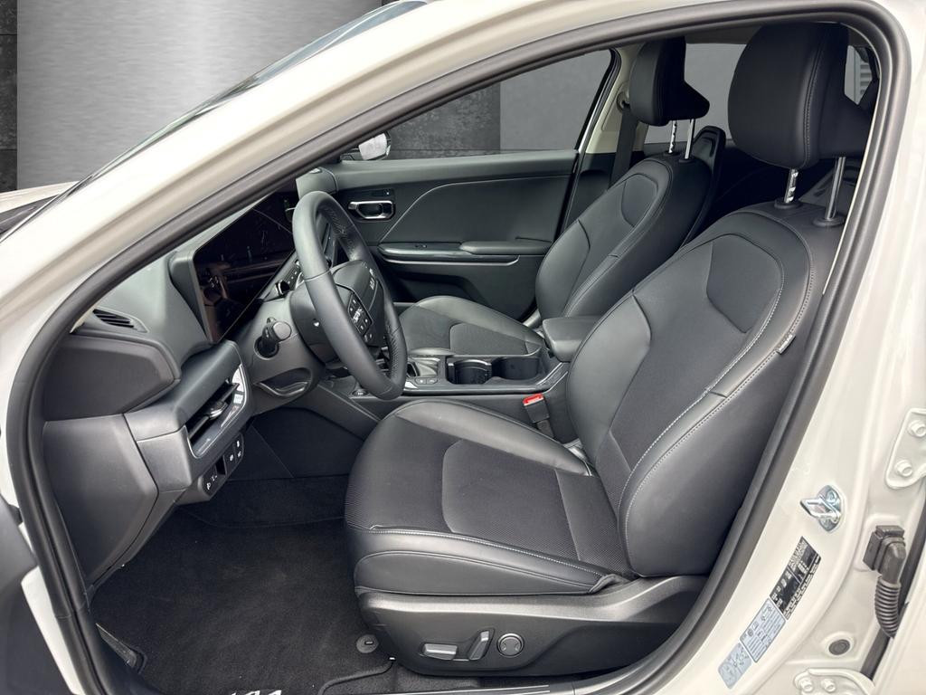Kia K4
