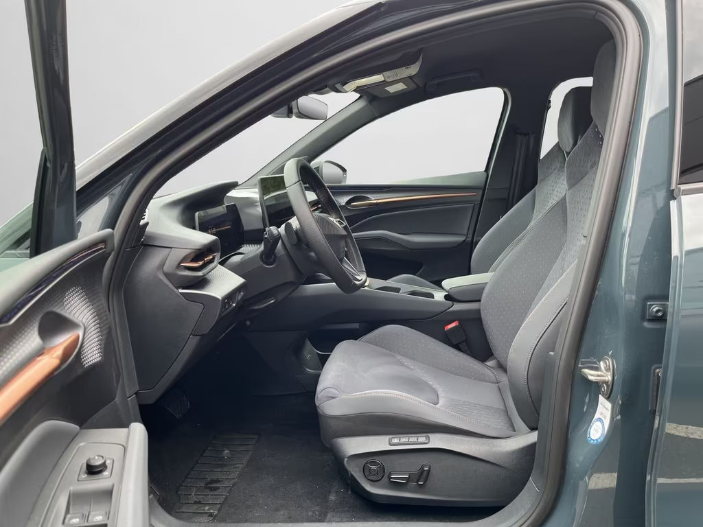 Cupra Raval