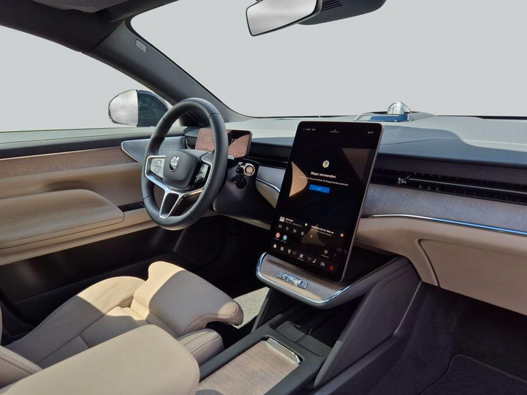 Volvo ES90