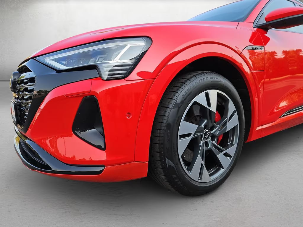 Audi Q8 e-tron