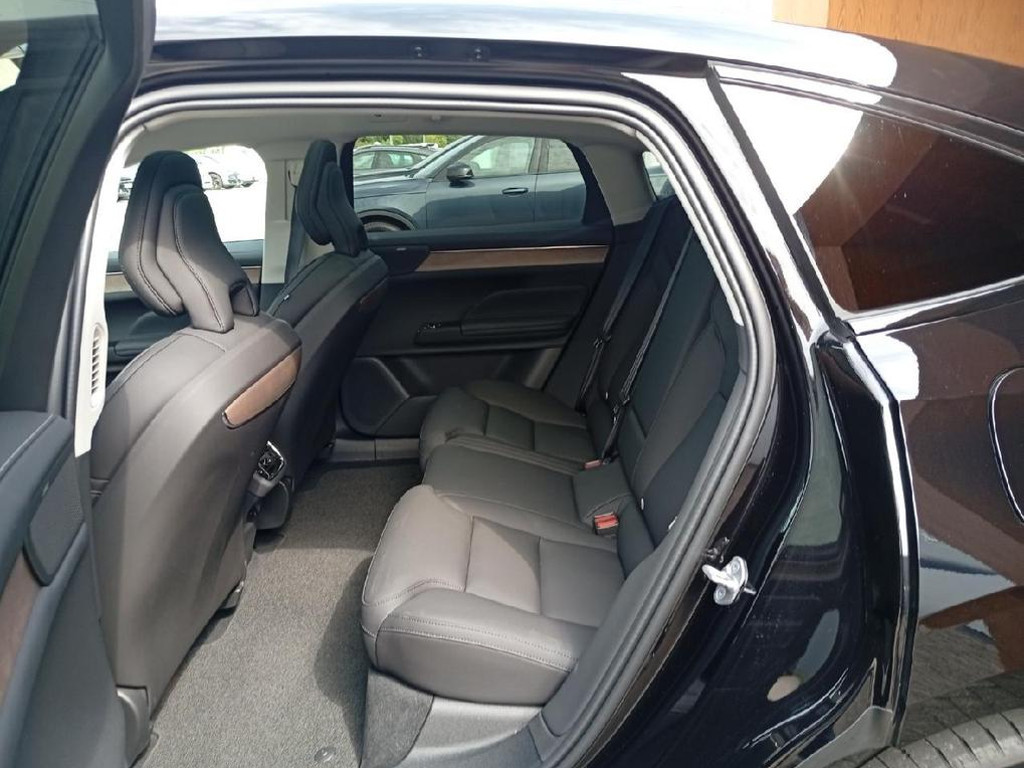 Volvo ES90