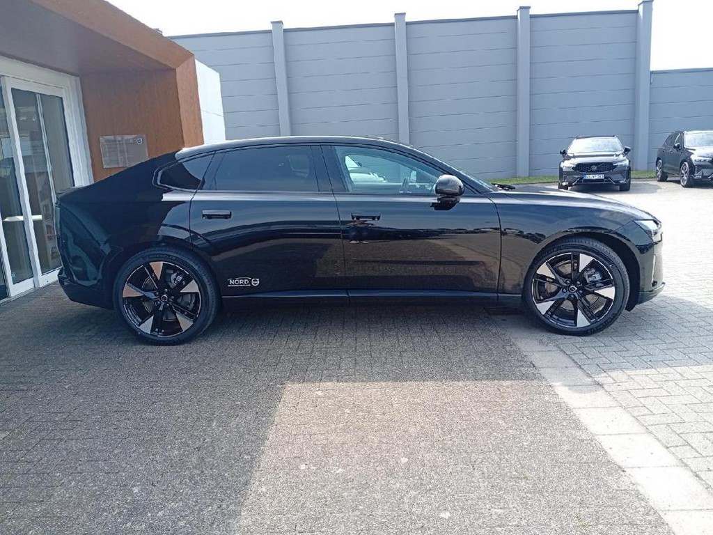 Volvo ES90