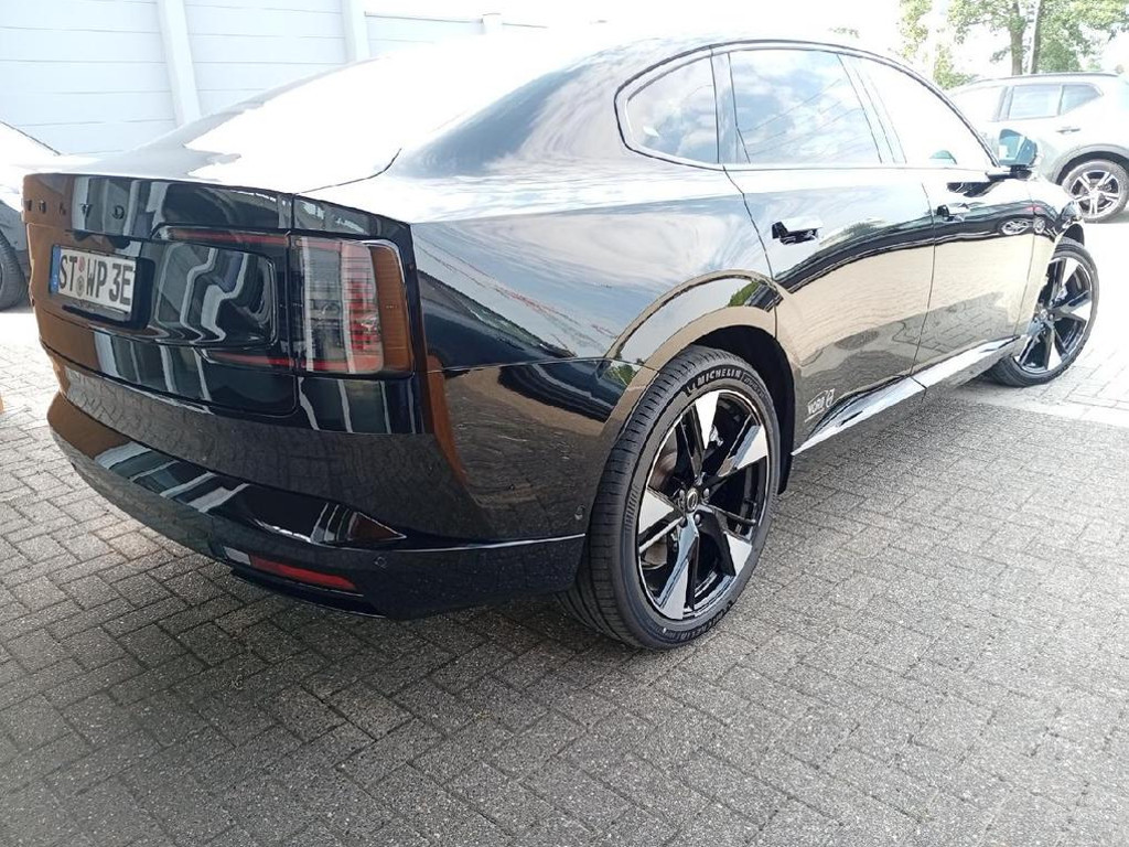 Volvo ES90