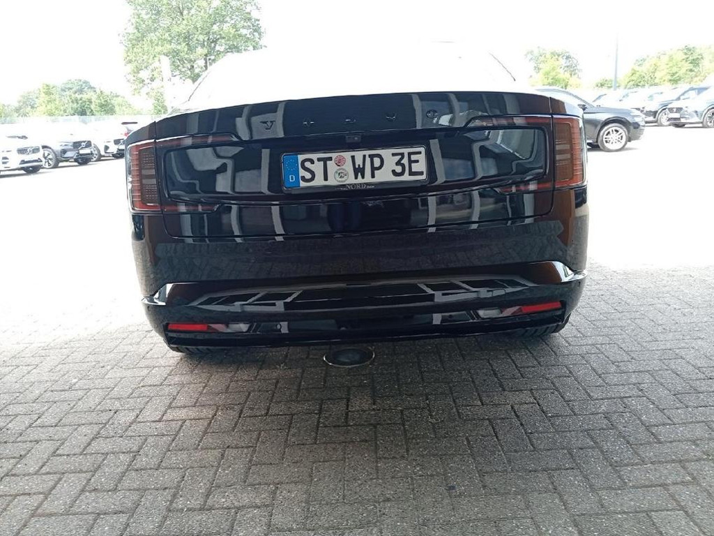 Volvo ES90