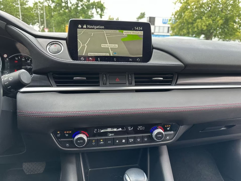 Mazda 6