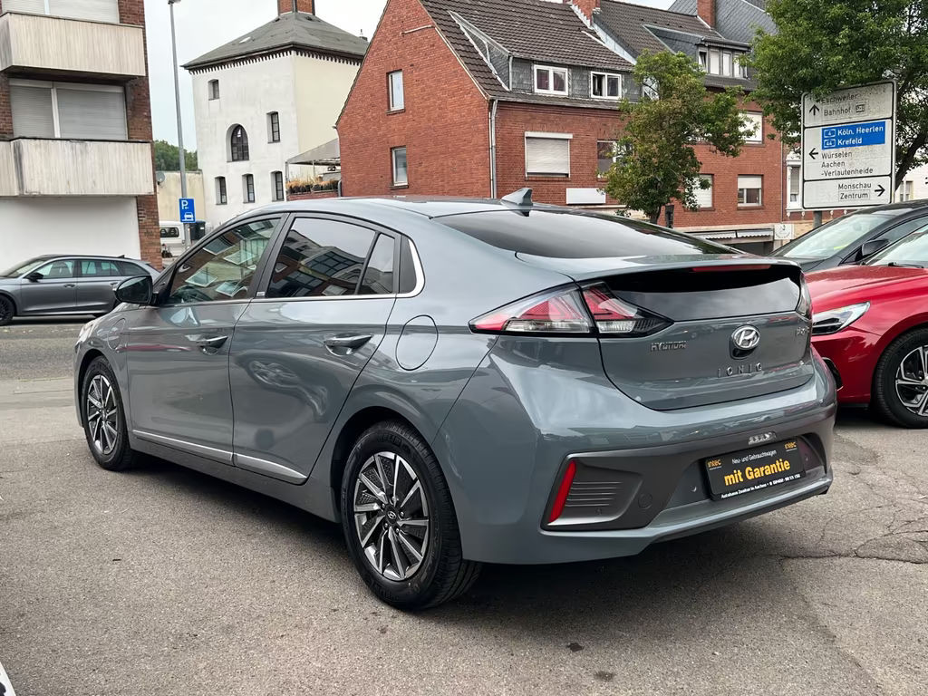 Hyundai Ioniq