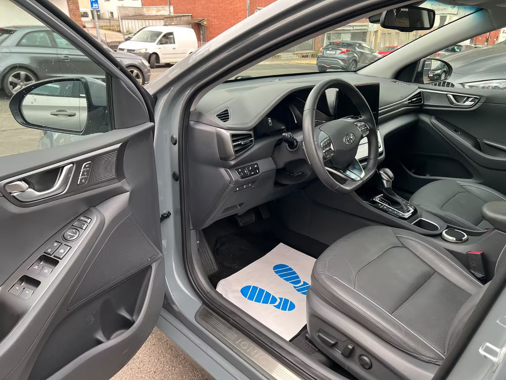 Hyundai Ioniq