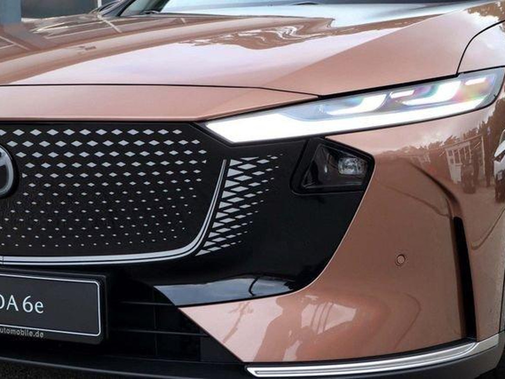 Mazda 6e
