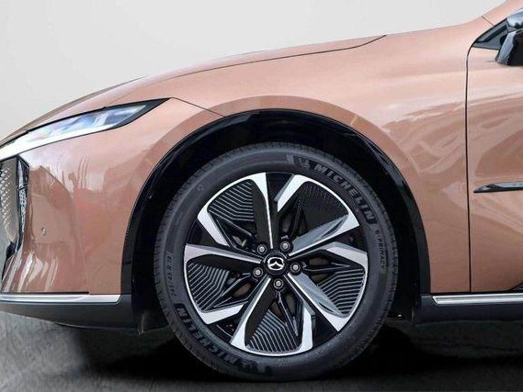 Mazda 6e