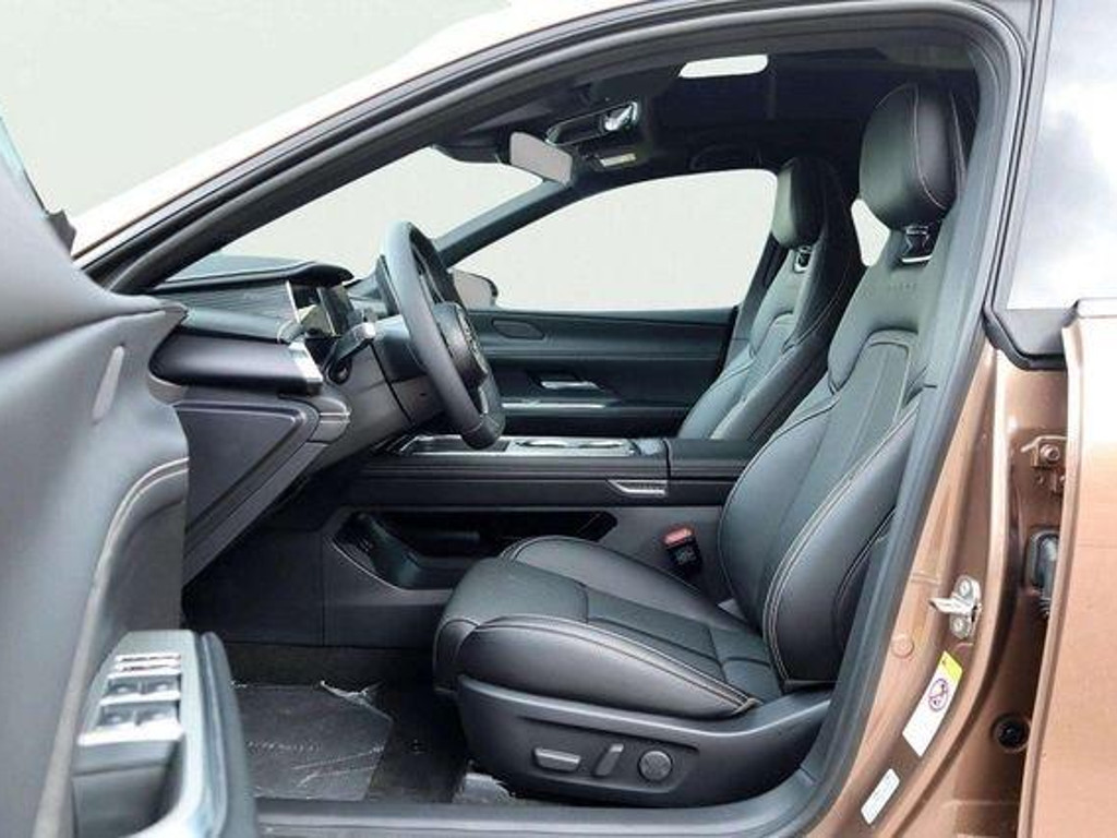 Mazda 6e