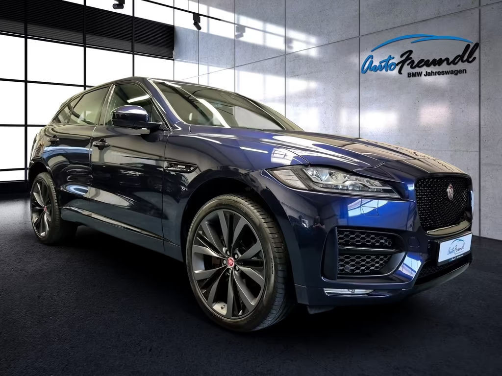 Jaguar F-Pace