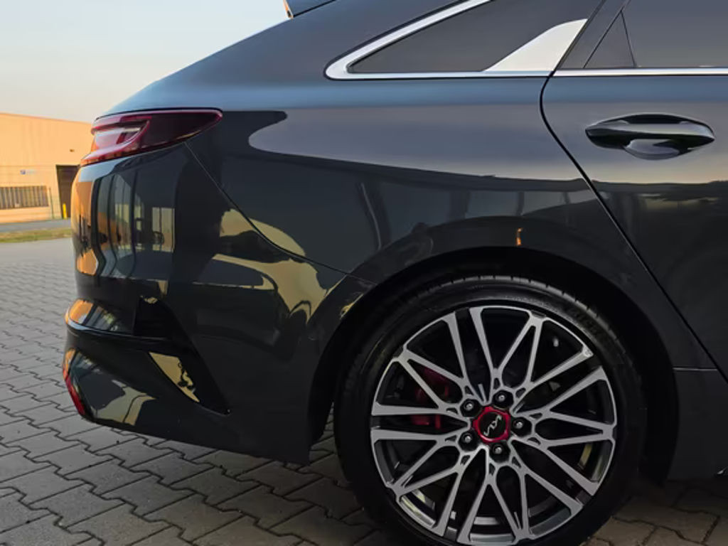 Kia ProCeed