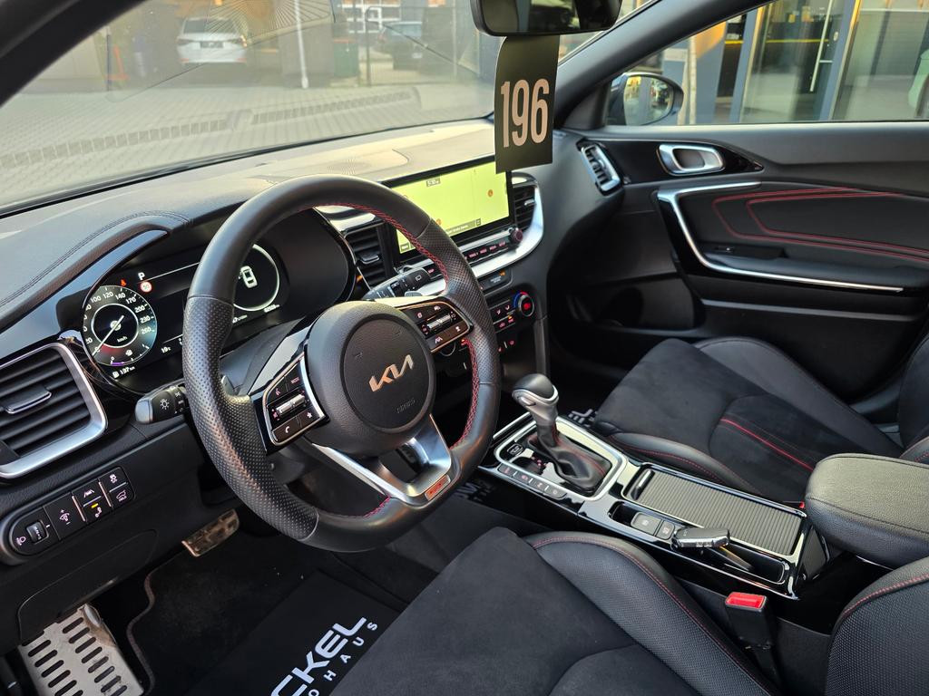 Kia ProCeed