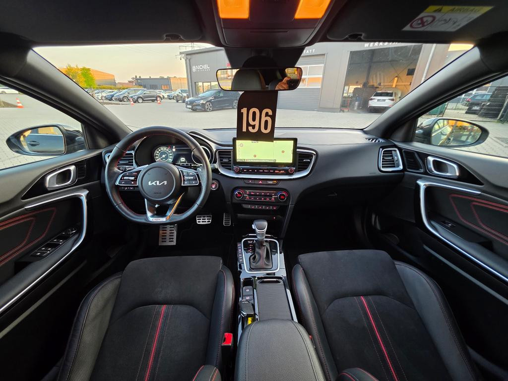 Kia ProCeed
