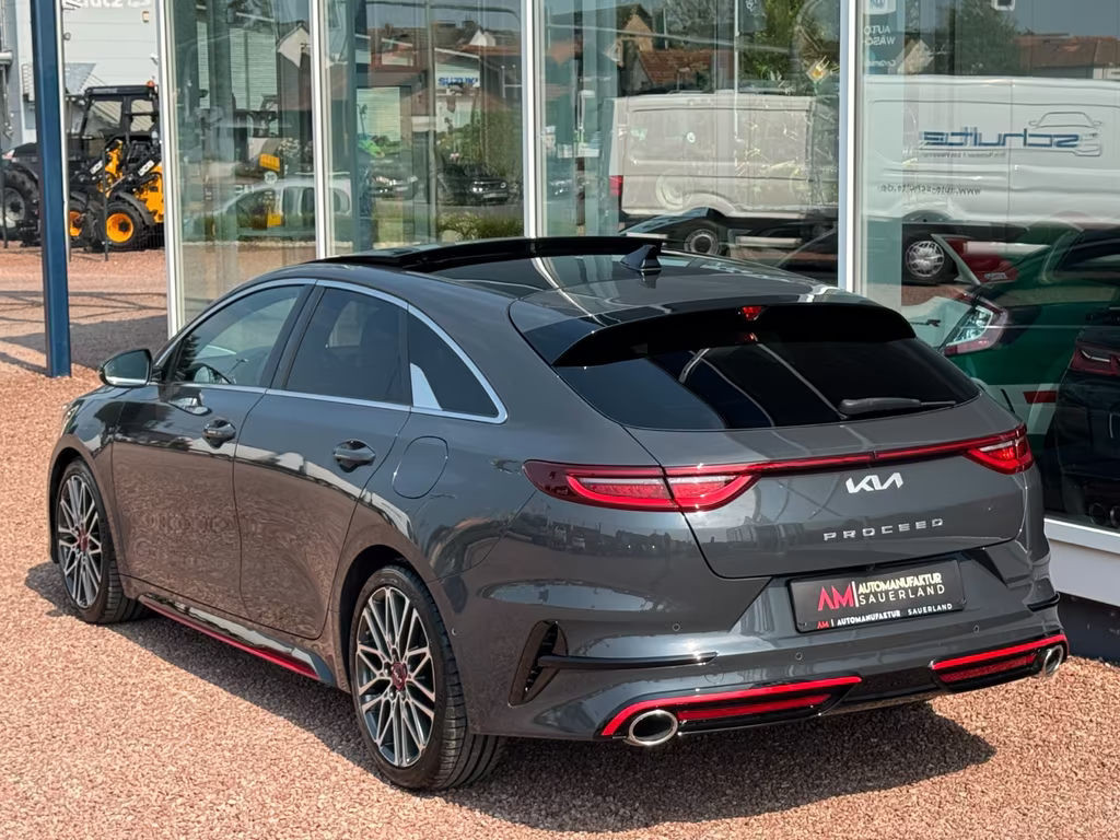 Kia ProCeed