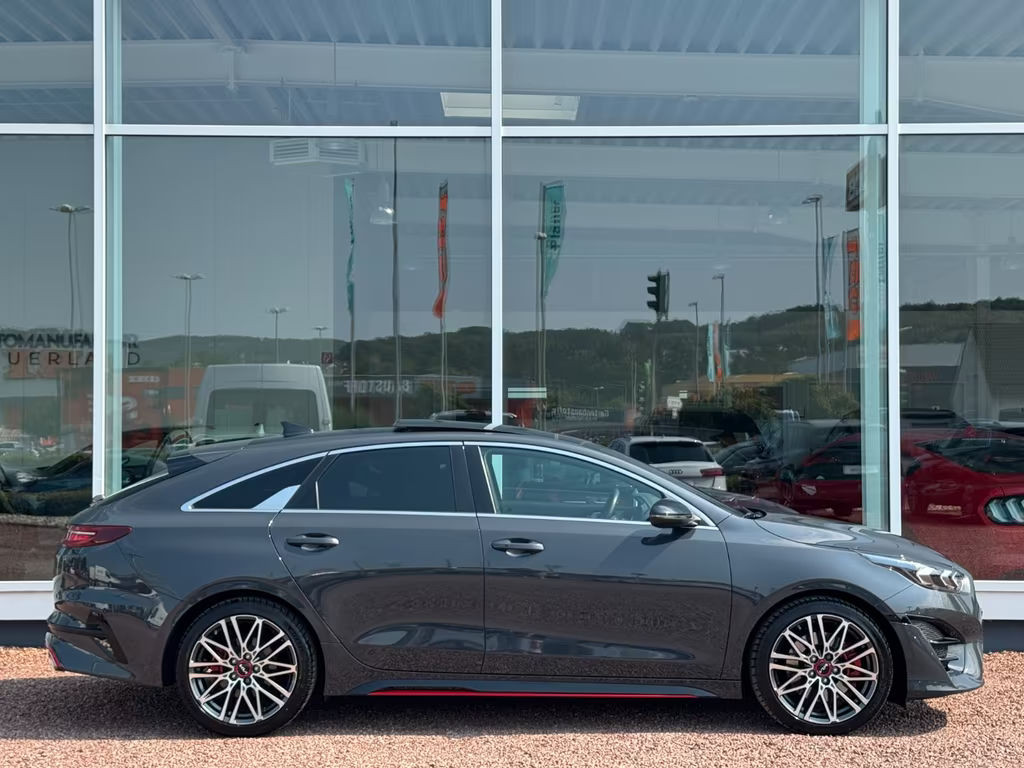 Kia ProCeed