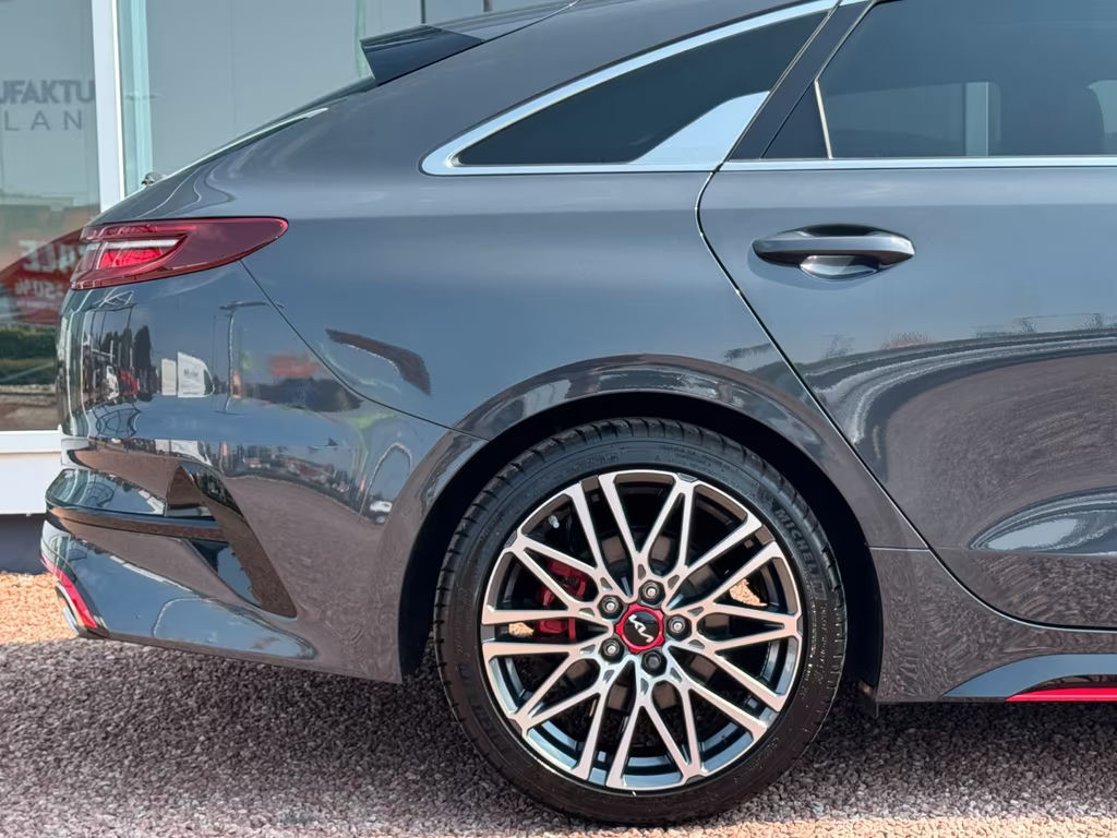 Kia ProCeed