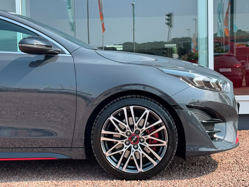 Kia ProCeed