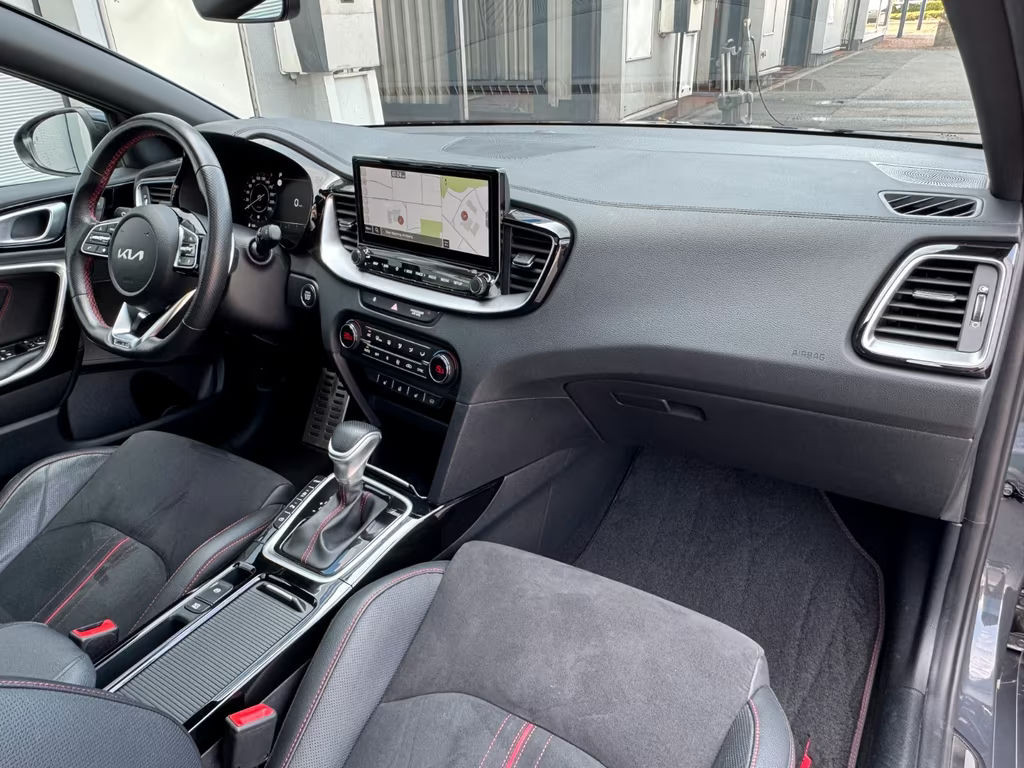 Kia ProCeed