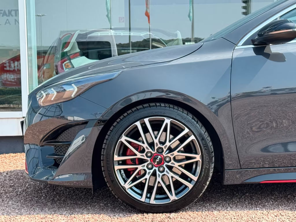 Kia ProCeed