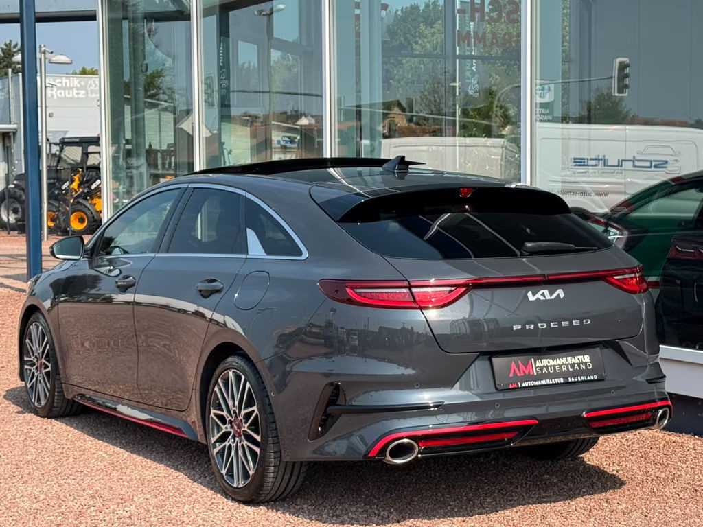 Kia ProCeed