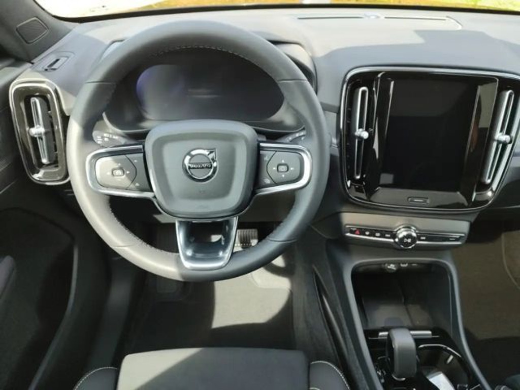 Volvo C40
