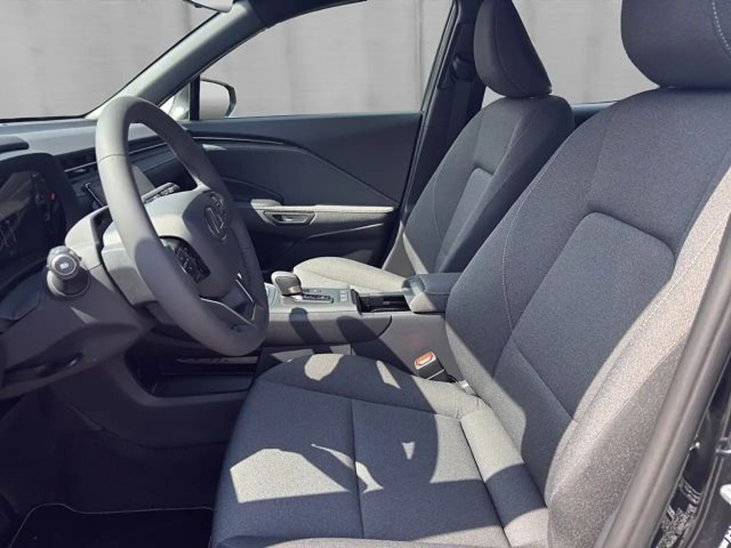 Lexus LBX