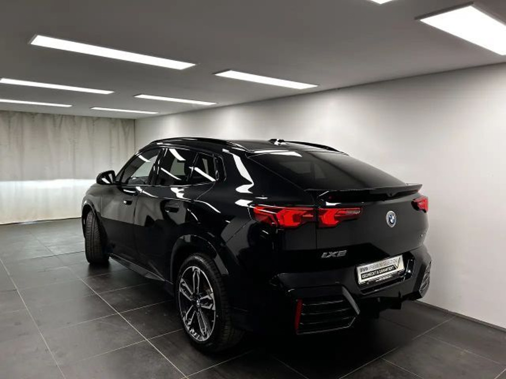 BMW iX2