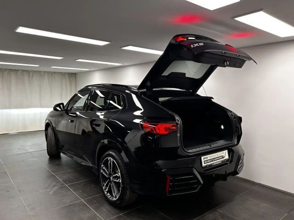 BMW iX2