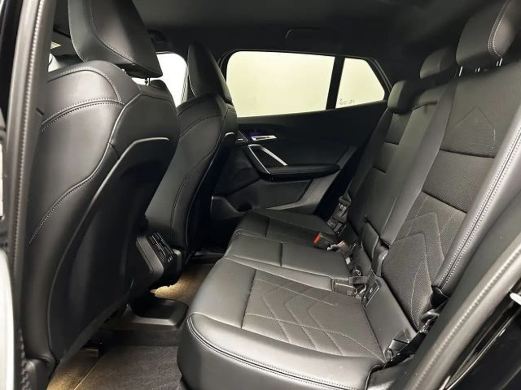 BMW iX2
