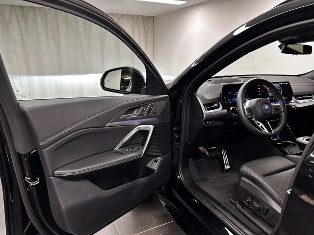 BMW iX2