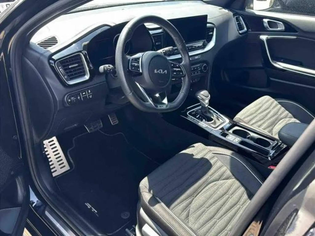 Kia ProCeed