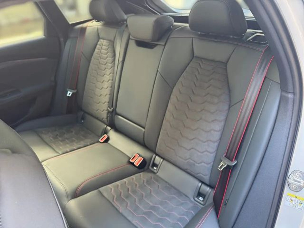 Audi S6 e-tron