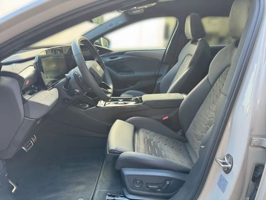 Audi S6 e-tron