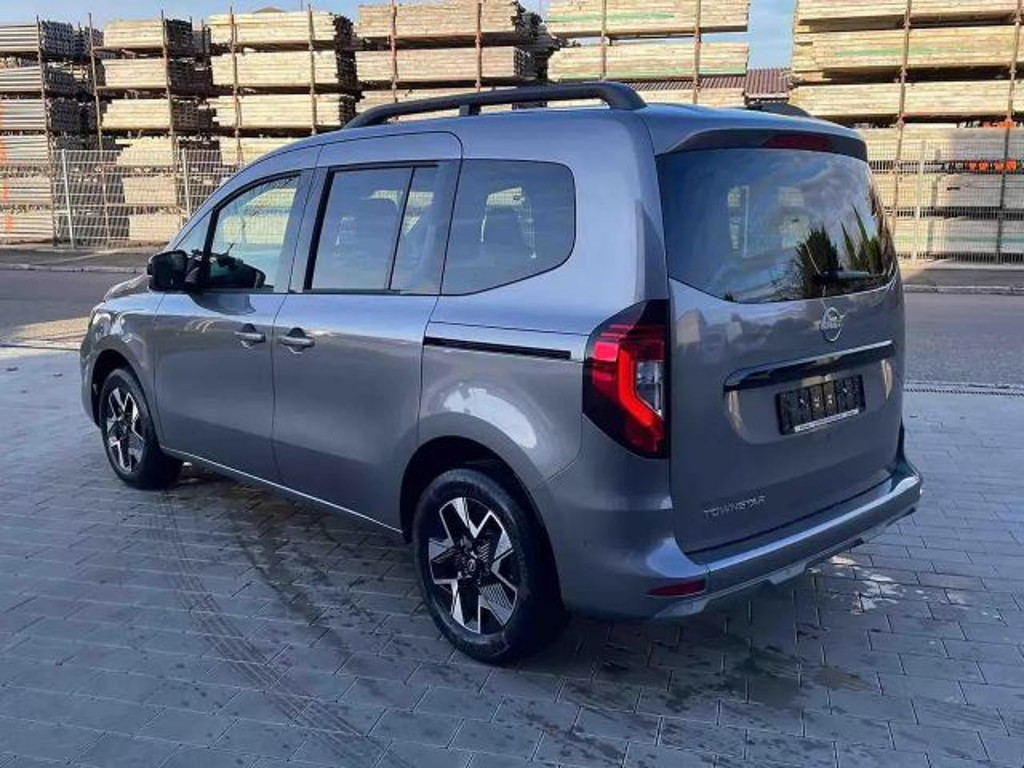 Nissan Townstar