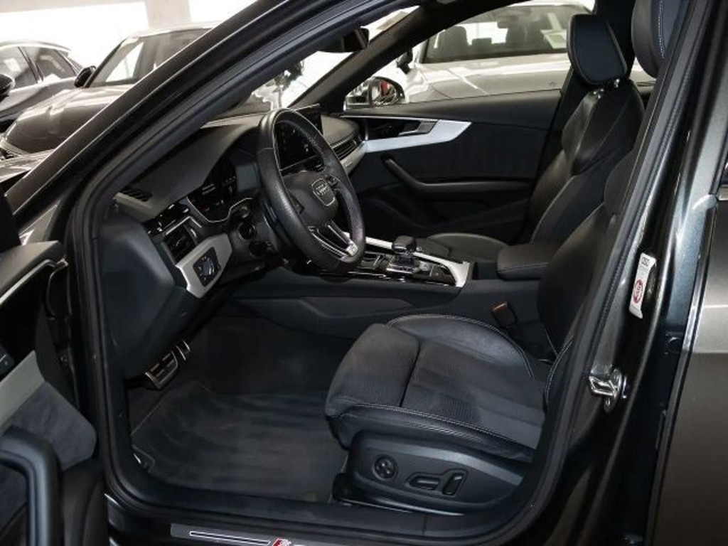 Audi S4