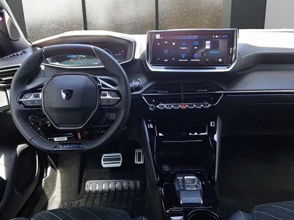 Peugeot e-2008
