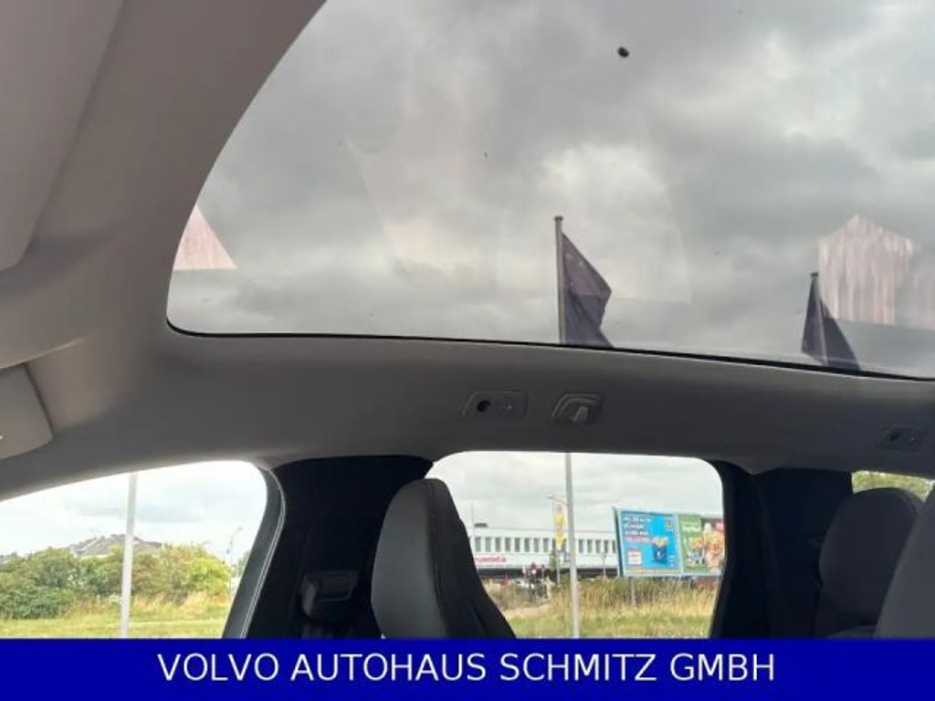 Volvo EX90