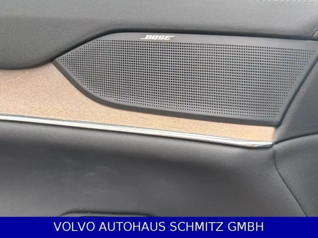 Volvo EX90