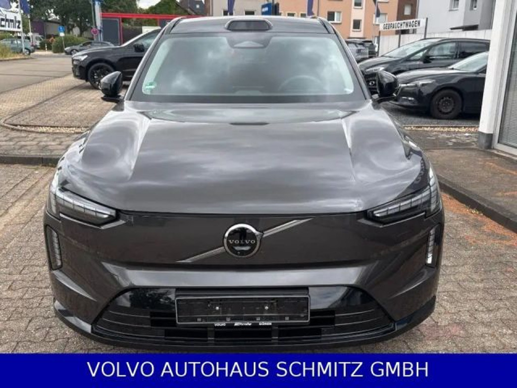 Volvo EX90