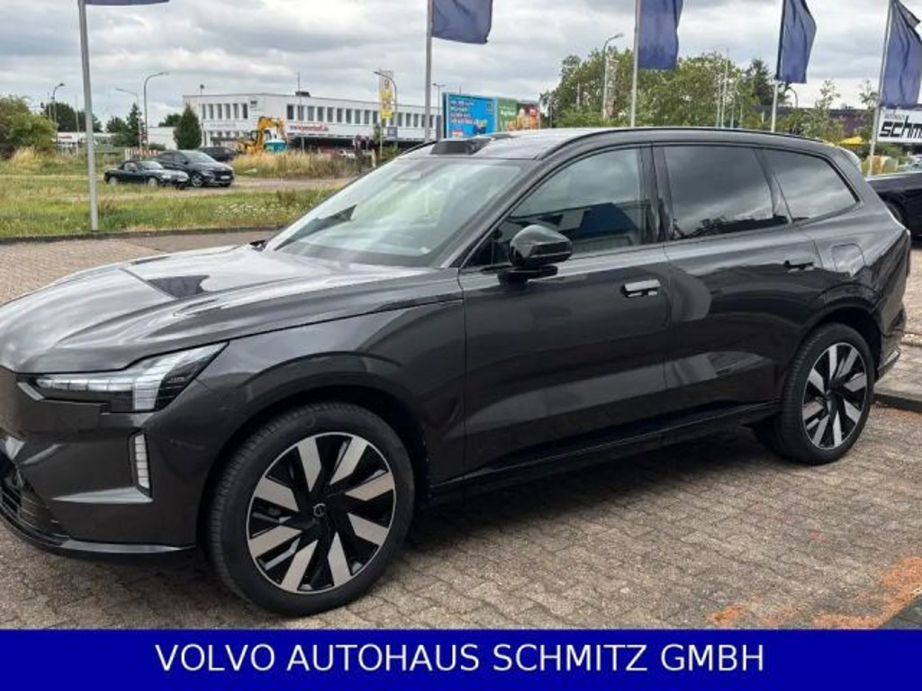 Volvo EX90