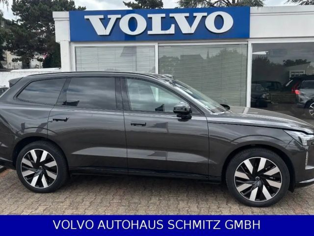 Volvo EX90