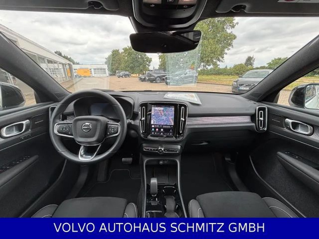 Volvo EX40