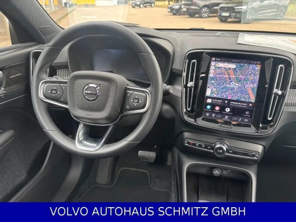 Volvo EX40