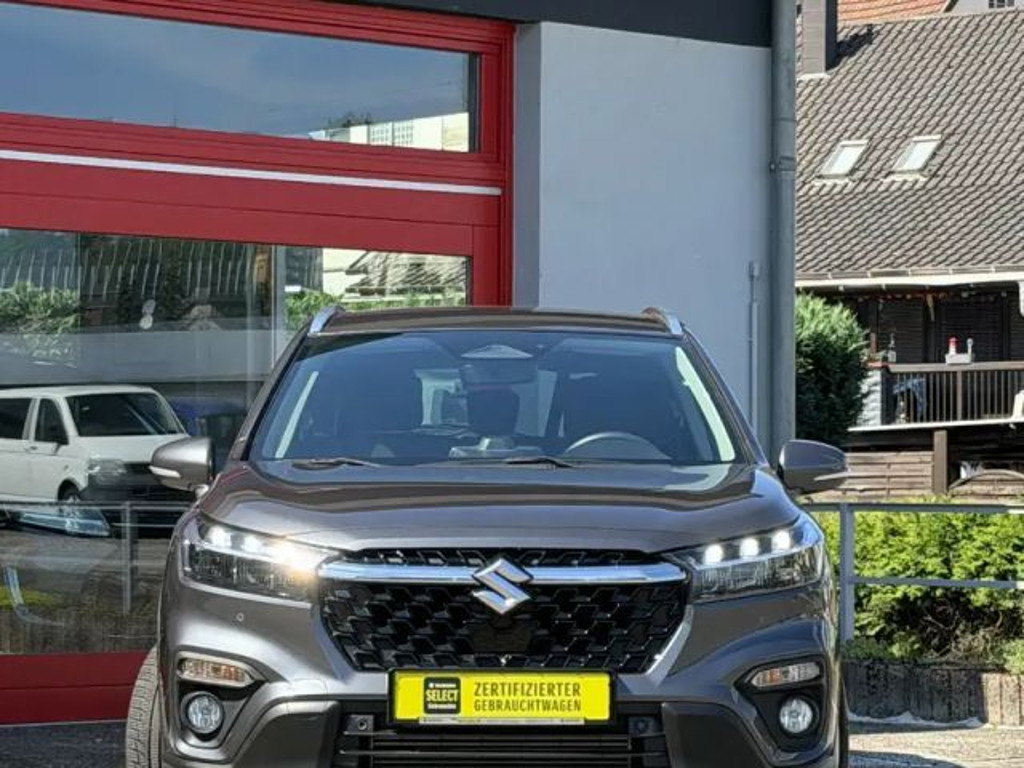Suzuki S-Cross