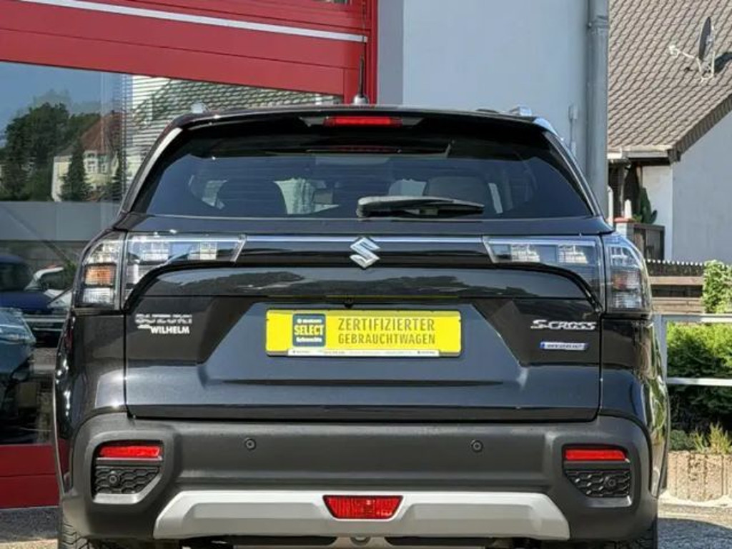 Suzuki S-Cross