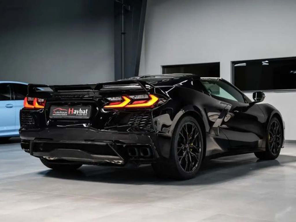 Corvette C8