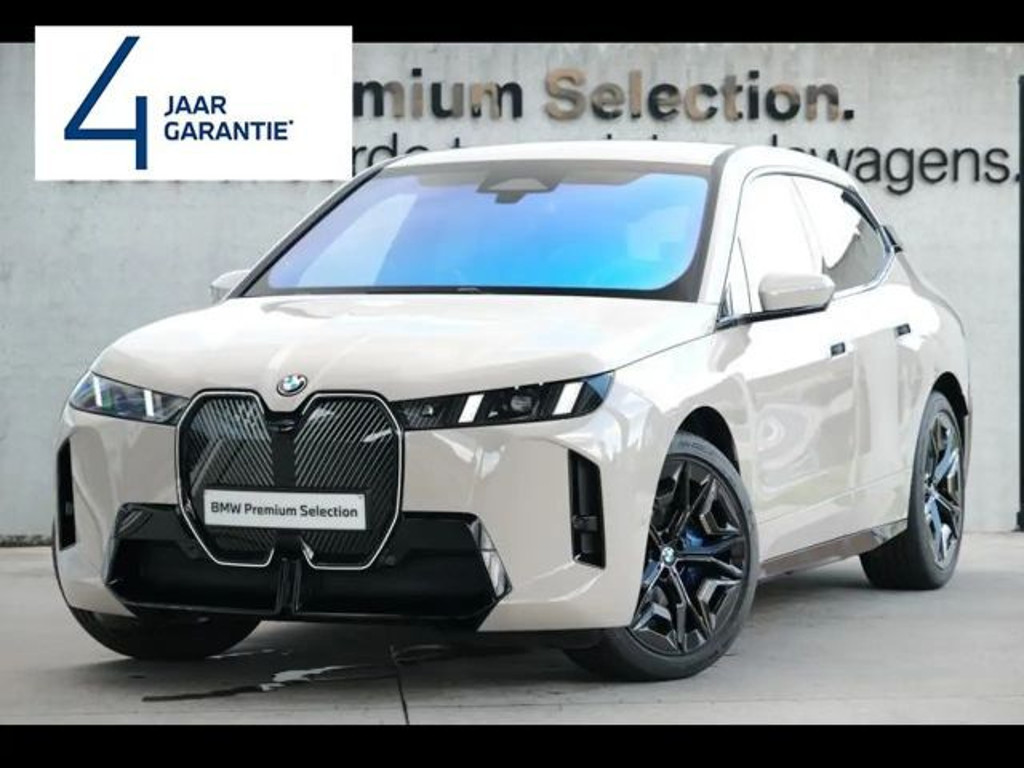 BMW iX