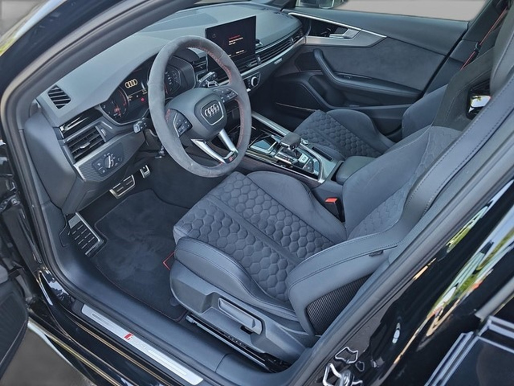 Audi RS4
